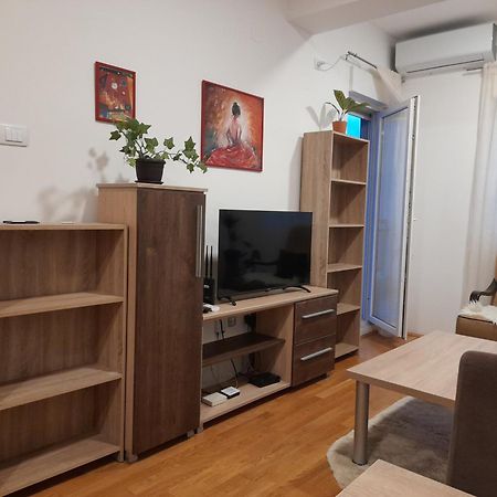 Ogi Apartman Διαμέρισμα Ποντγορίτσα Εξωτερικό φωτογραφία